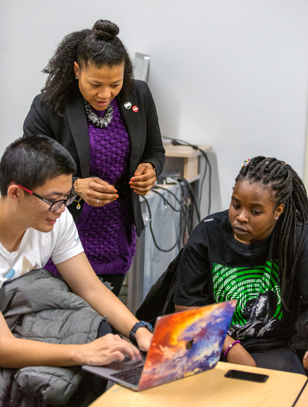 Students get support from professor in class